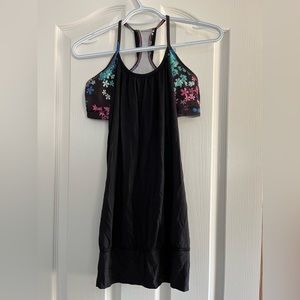 Lululemon no limits tank, size 6